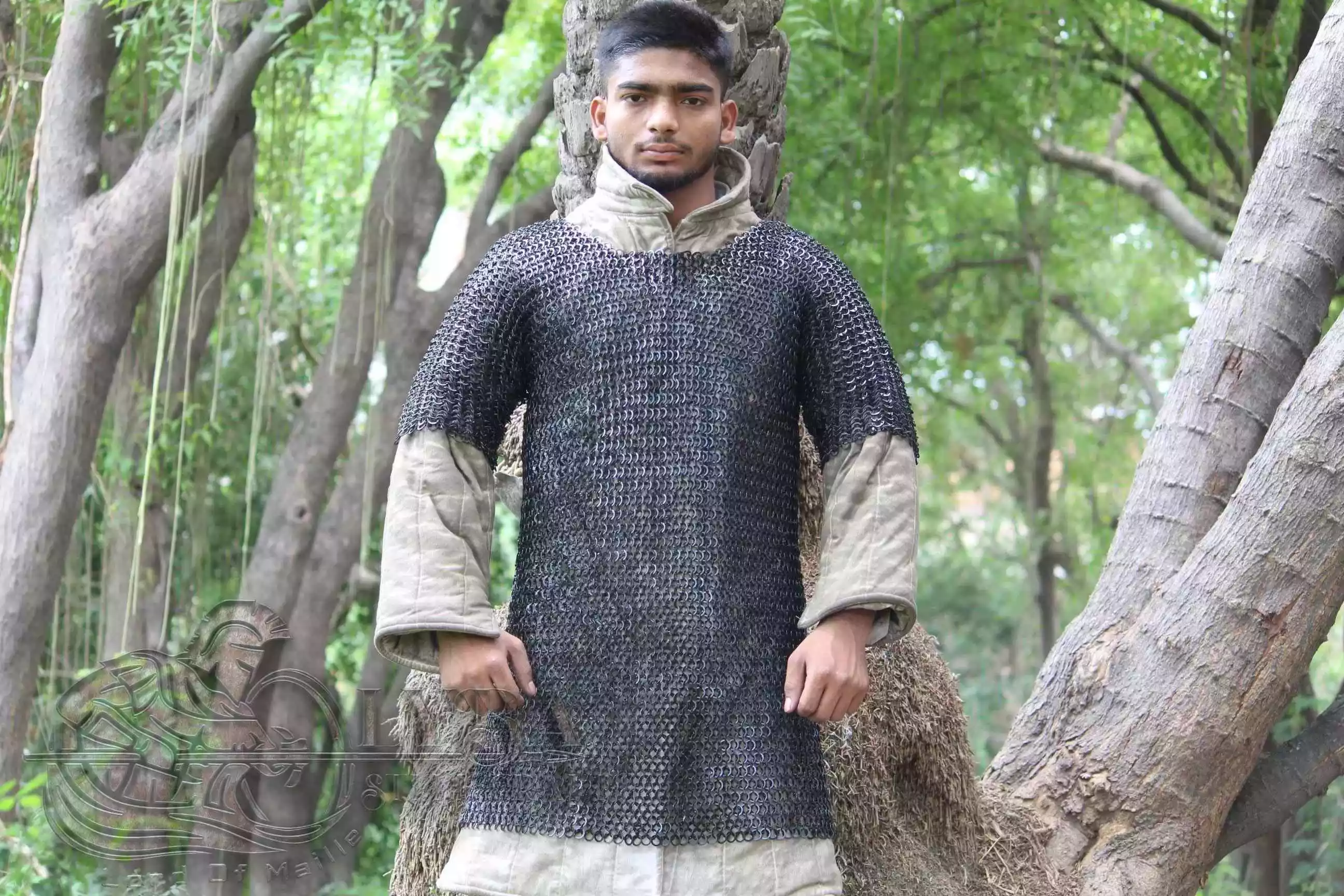 ALUMINIUM BLACKENED CHAINMAIL HAUBERGOEN- FLAT RING WITH ALTERNATIVE SOLID RING DOME RIVETED ALUMINIUM